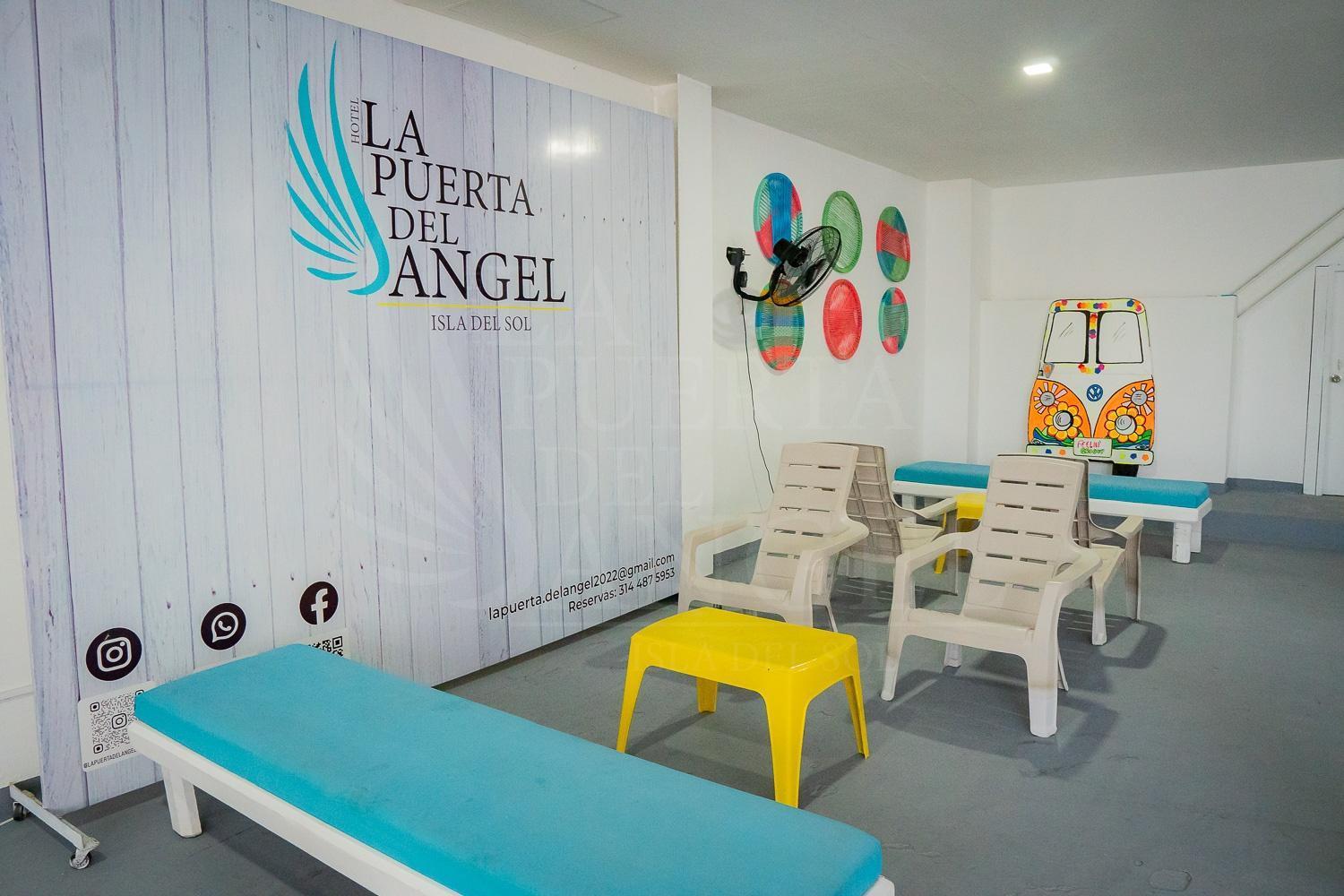 La Puerta Del Angel Isla Hotel Girardot Bagian luar foto