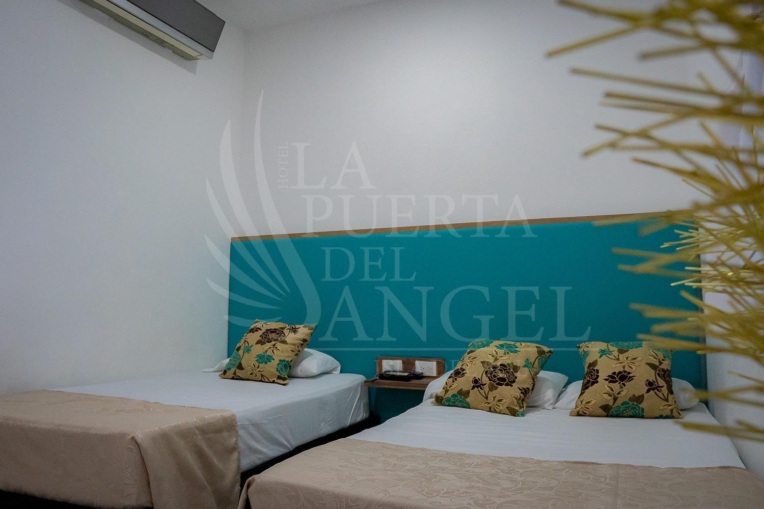 La Puerta Del Angel Isla Hotel Girardot Bagian luar foto