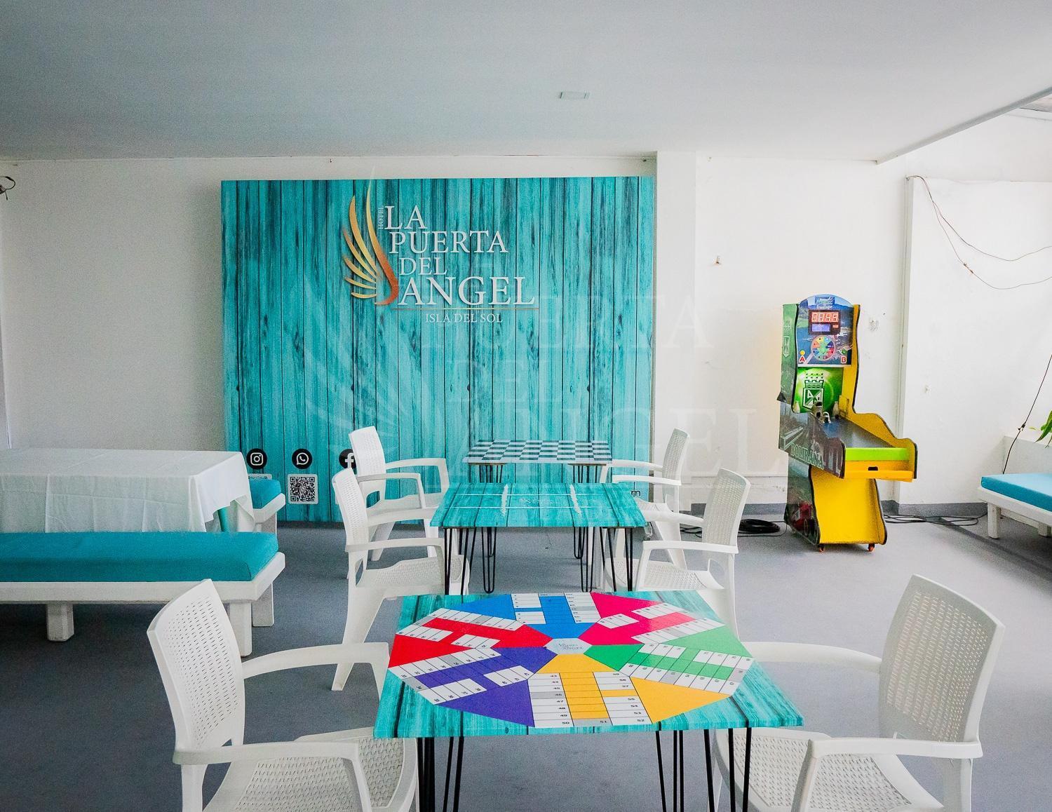 La Puerta Del Angel Isla Hotel Girardot Bagian luar foto